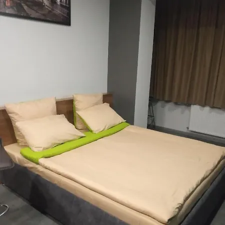 Yes 41 Apartment *